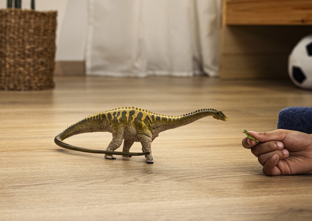 15047_Dinosaurs_Diplodocus_cropped_quer_rgb