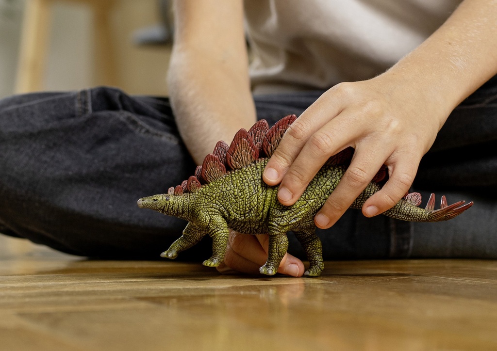15040_dinosaurs_cropped_quer_RGB