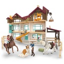 Lakeside Villa & Paddock